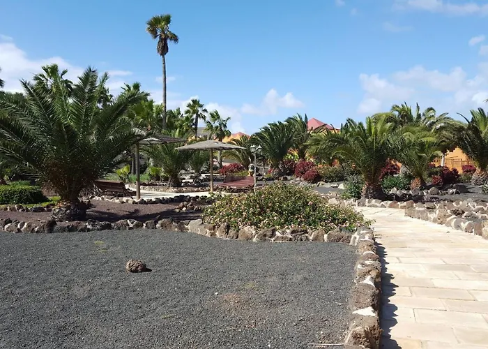 Oasis Royal 2 3 Piscinas-fibra Ptica Corralejo