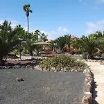 Oasis Royal 2 3 Piscinas-fibra Ptica Corralejo
