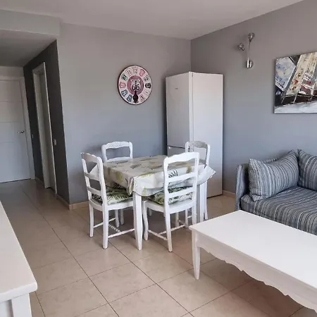 Oasis Royal 2 Piscinasfibra Optica Corralejo